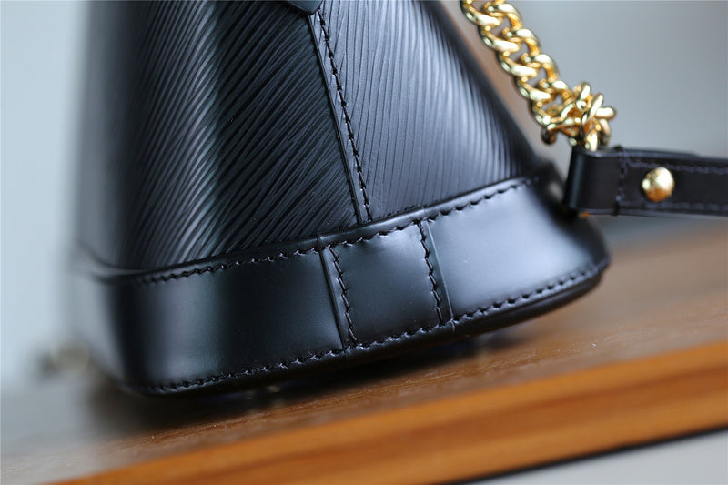 Fan Fashion Lu-Vi bags - 8291