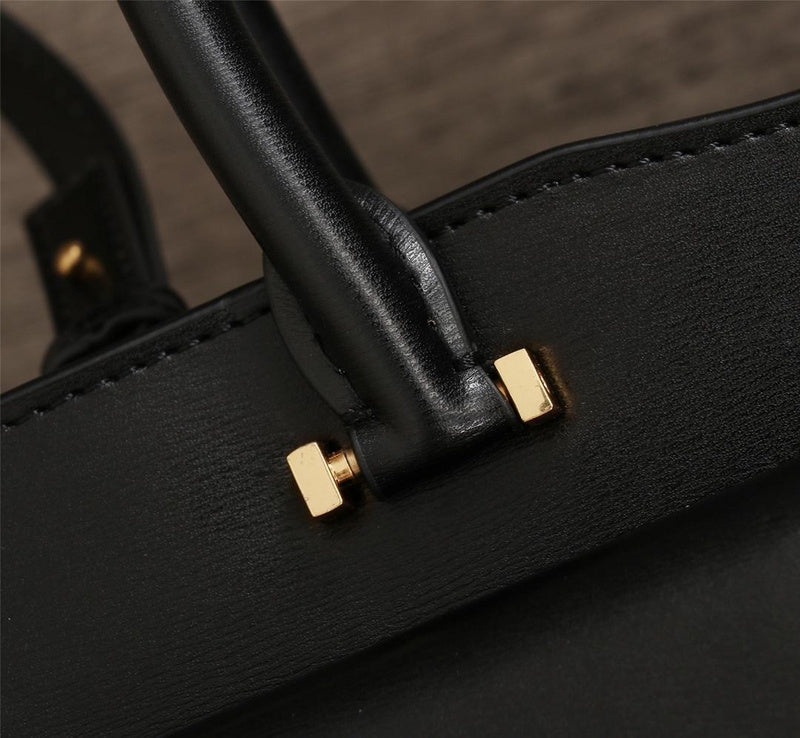 Amelia - YSL Bag - 2936