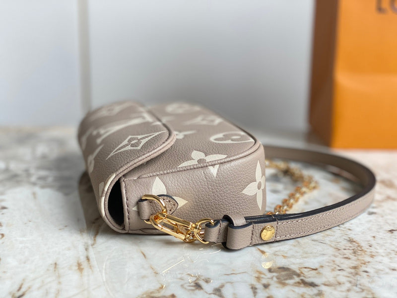 Amelia's Bag Gallery - LOV Bags - 934