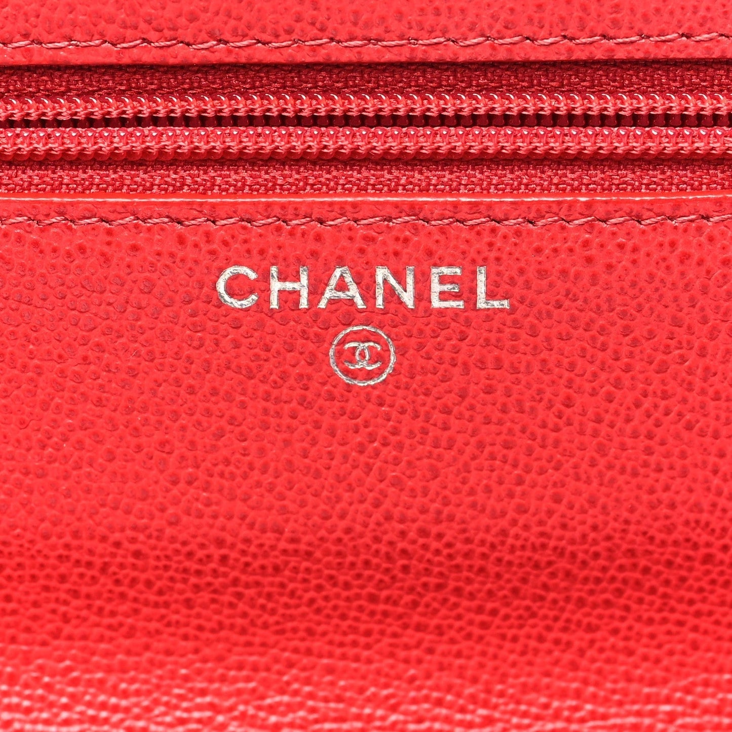 Amelia Grained Calfskin Quilted CC Box Wallet On Chain WOC Red