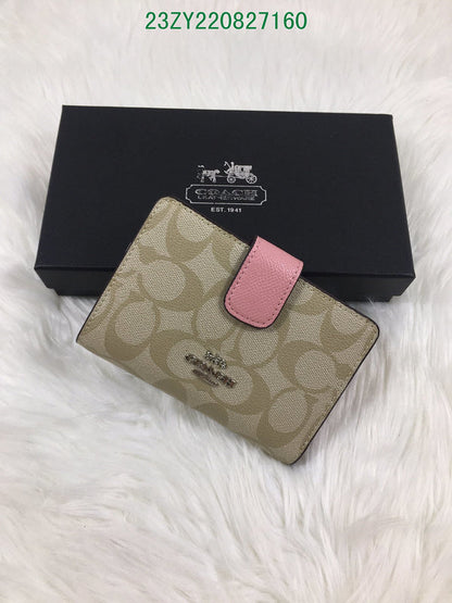Amelia - CAH Wallet - 145