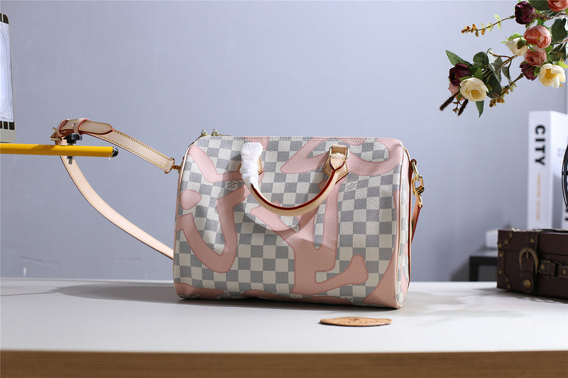 Fan Fashion Lu-Vi bags - 8167