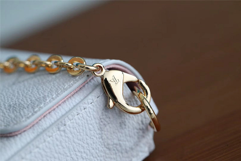 Fan Fashion Lu-Vi bags - 9013