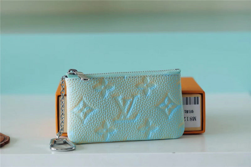 Fan Fashion Lu-Vi bags - 8852
