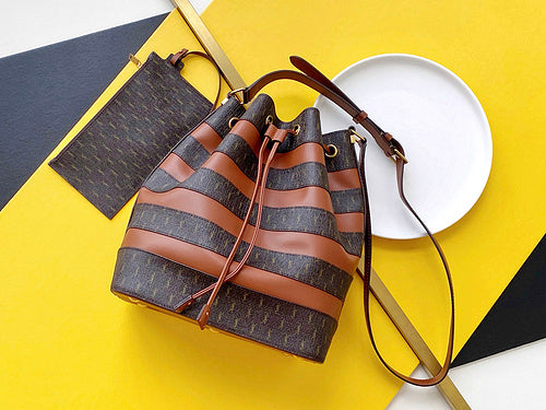 Amelia - YSL Bag - 3713