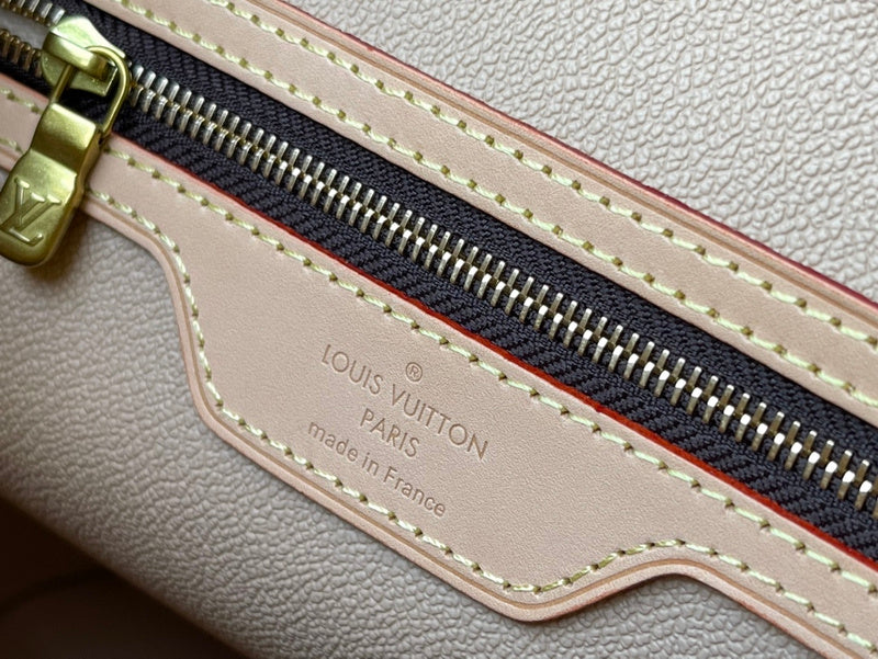 Fan Fashion Lu-Vi Bags - 16671