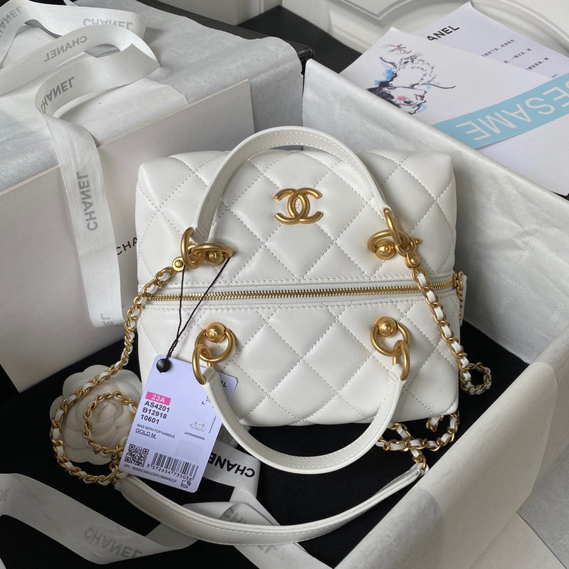 Wellow Bags - Chanel - Bags  - 245