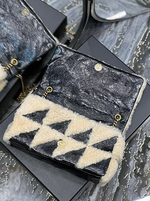 Amelia - YSL Bag - 3926