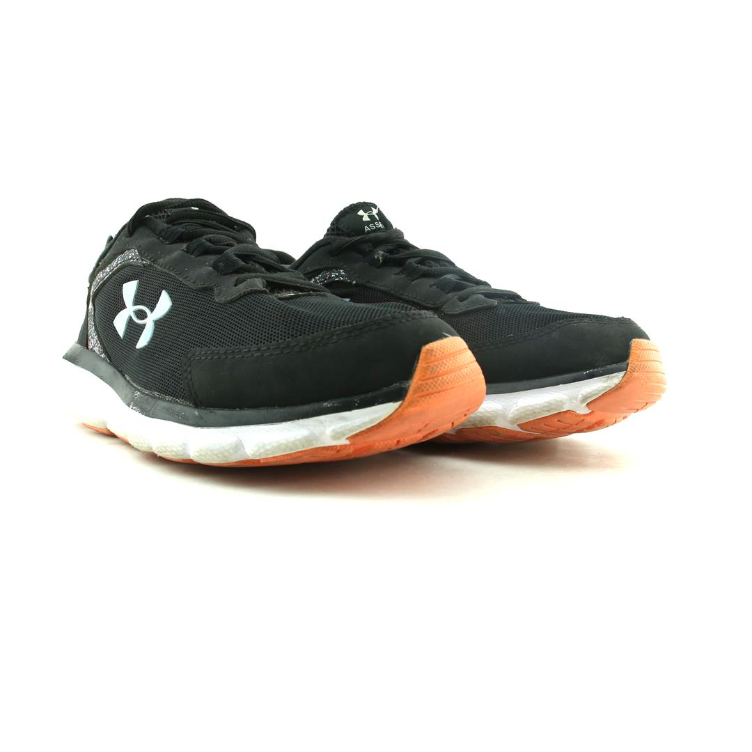 UNDER ARMOUR ASSERT 9