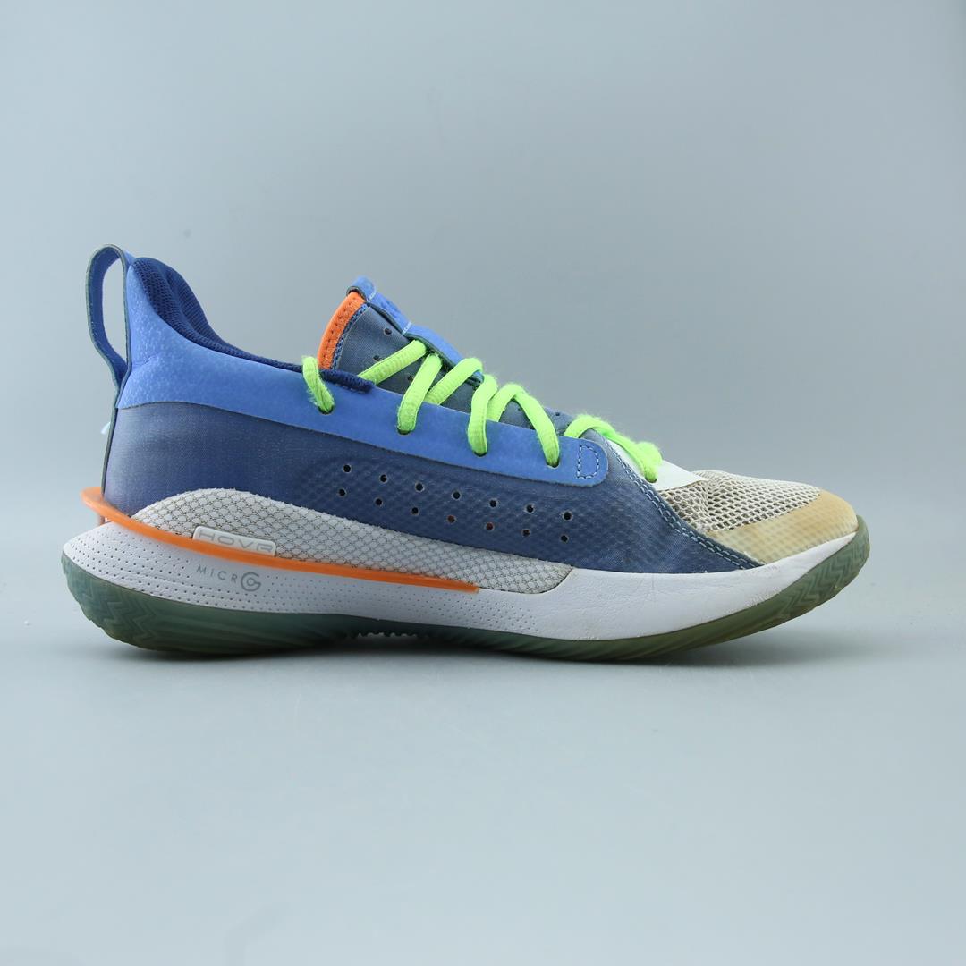 UNDER ARMOUR CURRY 7