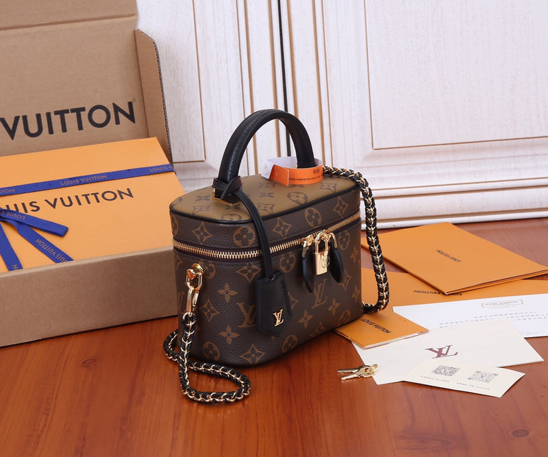 Fan Fashion Lu-Vi Bags - 16806