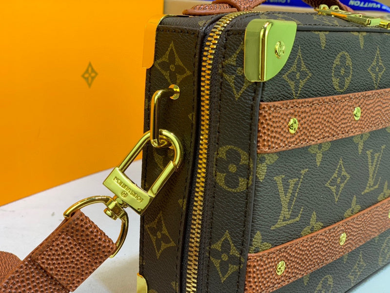 Fan Fashion Lu-Vi bags - 17496