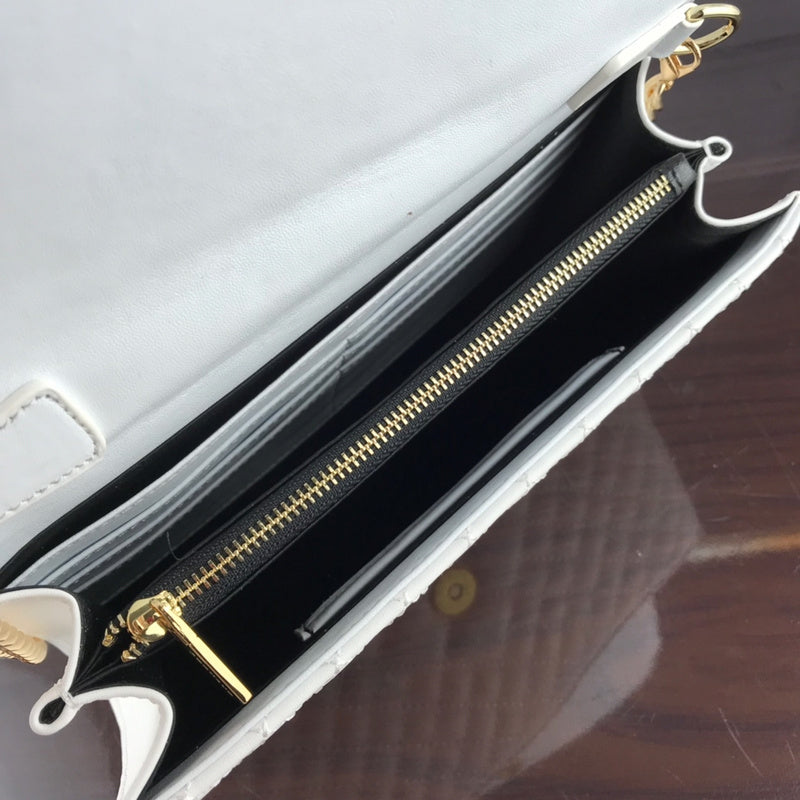 Amelia's Bag Gallery - VAR Bags - 322