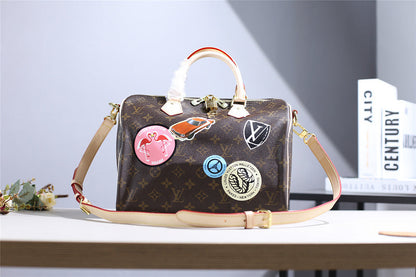 Fan Fashion Lu-Vi bags - 8172