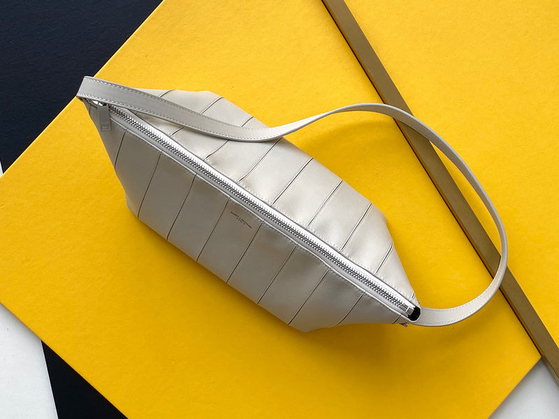 Amelia - YSL Bag - 4170