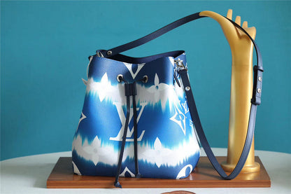 Fan Fashion Lu-Vi bags - 8556
