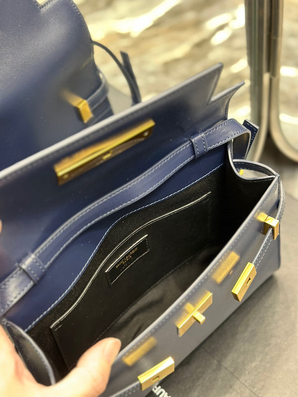Amelia - YSL Bag - 1978