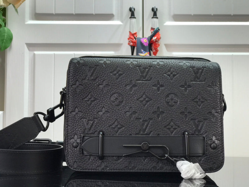 Fan Fashion Lu-Vi bags - 17638