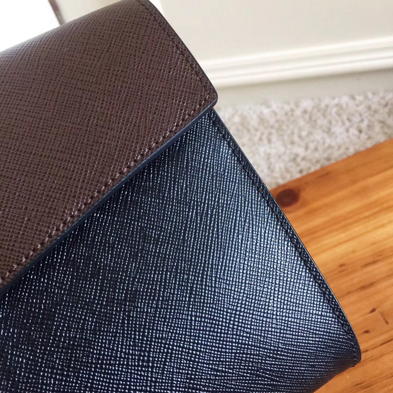 Amelia - PD Wallets - 013