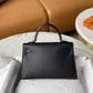 Amelia - HMS Bags - 1772