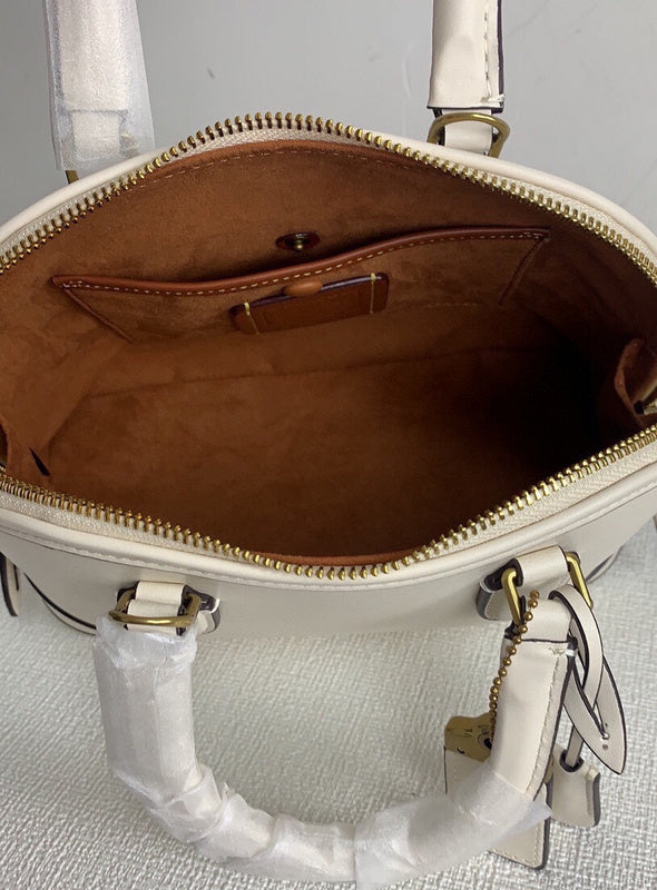 Amelia-i CAH Bags - 311