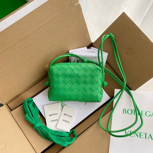 BV Mini Loop Camera Bag Green, For Women, Women’s Bags 6.7in/17Amelia680254V1G113722