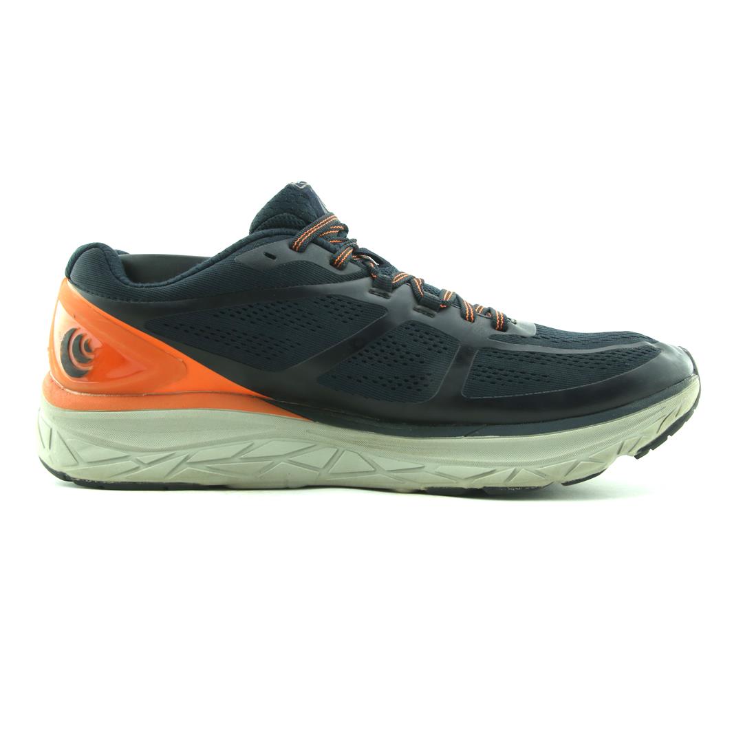 TOPO ATHLETIC                              PHANTOM
