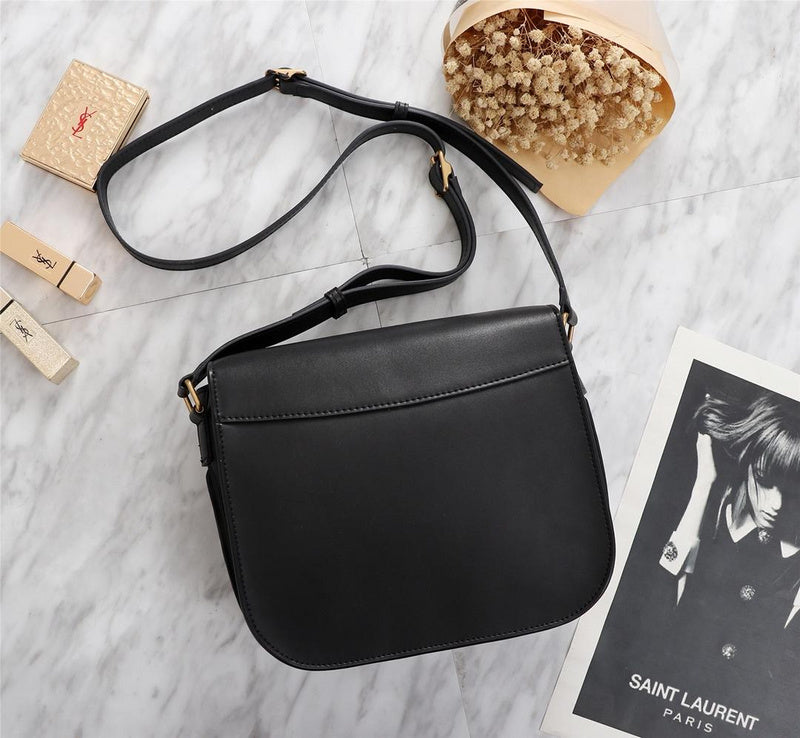 Amelia - YSL Bag - 2550