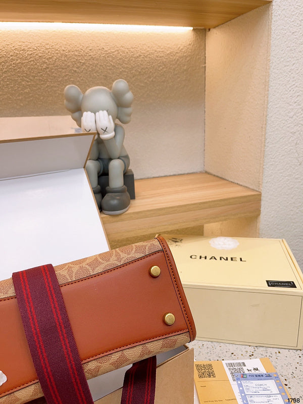 Amelia - CCH Bags - 011
