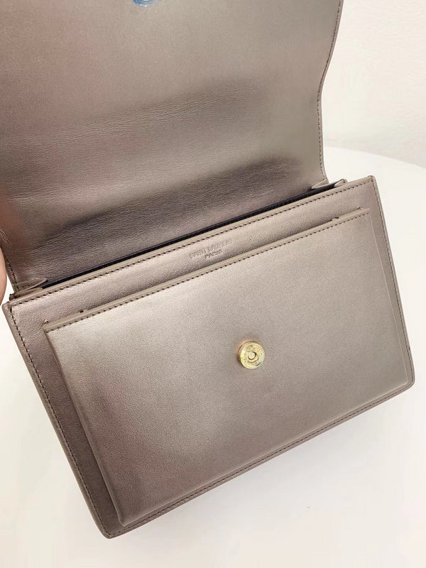 Amelia - YSL Bag - 3858