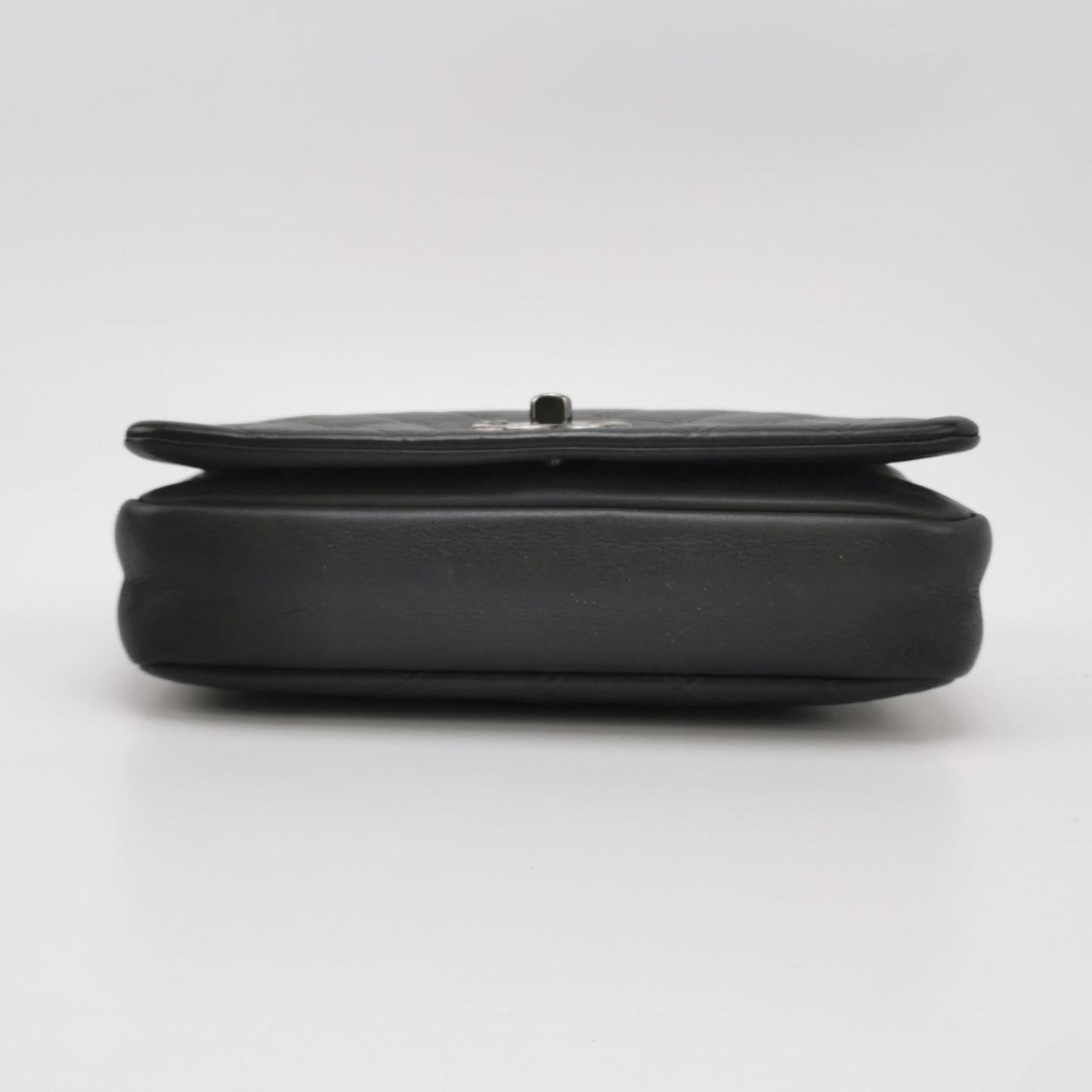 Chanel CC Matelasse Medium Black Calfskin Leather Single Flap Bag Silver Hardware