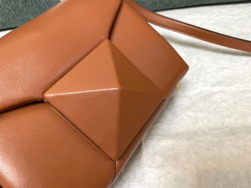 VAL LUXURY BAGS - FOR FASHION LOVERS  AFFORDABLE LUXURY BAGS- 424
