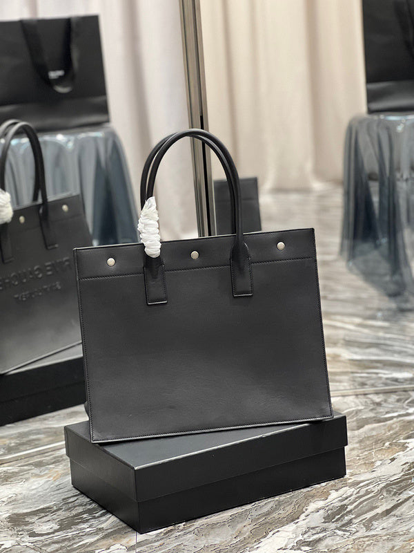 Amelia - YSL Bag - 3980