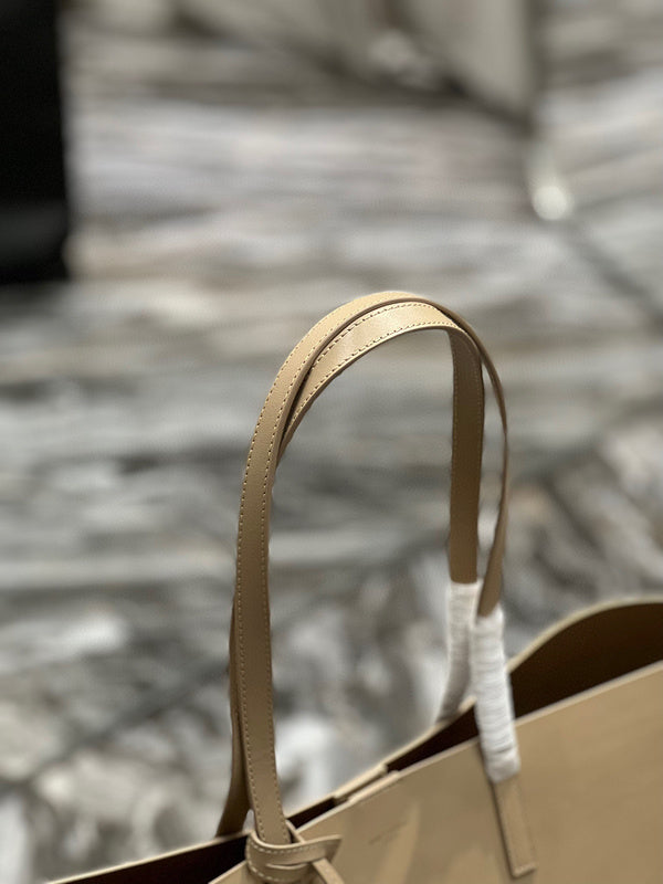 Amelia - YSL Bag - 3943
