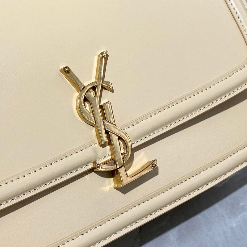 Amelia - YSL Bag - 4110