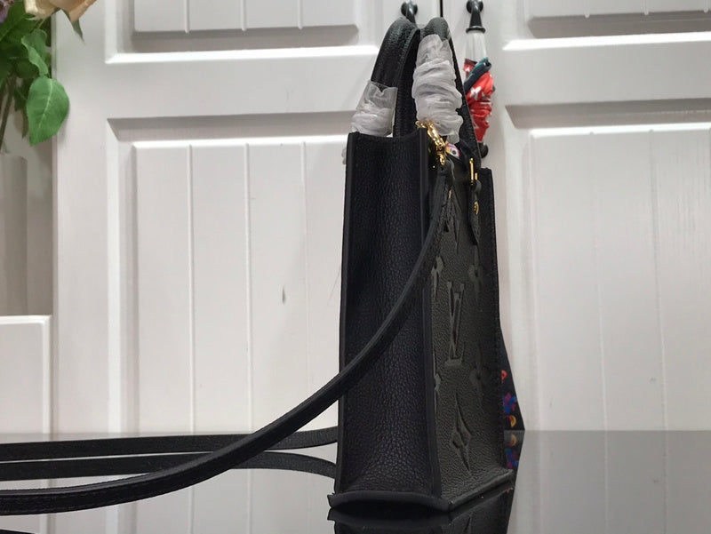 Fan Fashion Lu-Vi bags - 17620