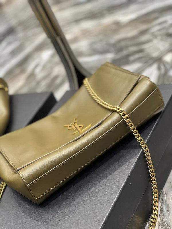 Amelia - YSL Bag - 4207