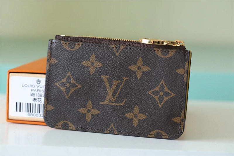 Fan Fashion Lu-Vi bags - 8776