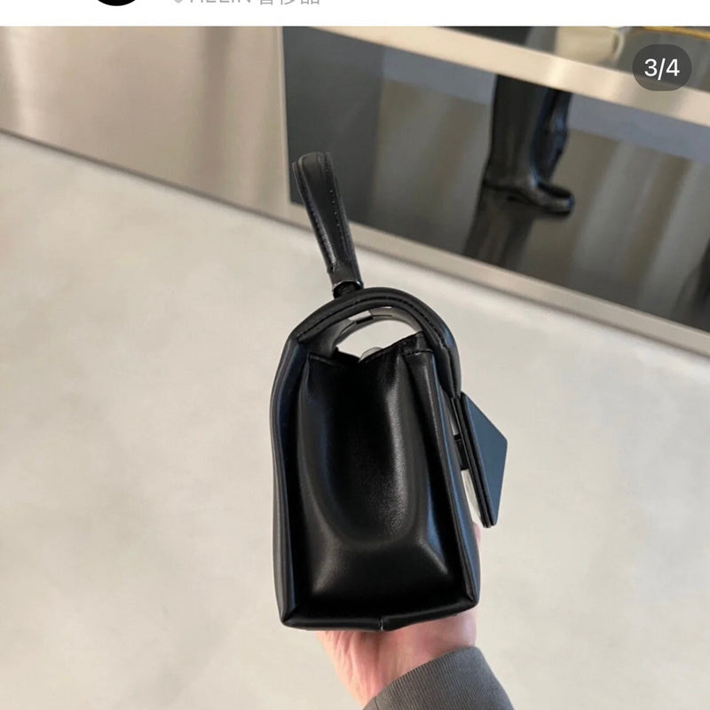 Amelia's Bag Gallery - VEL Bags - 660