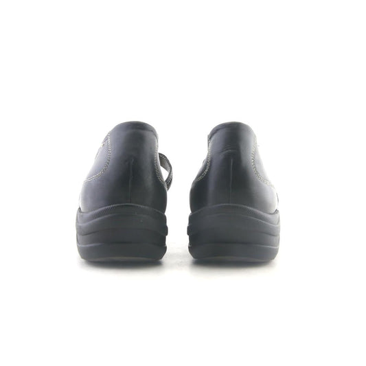 HUSH PUPPIES .