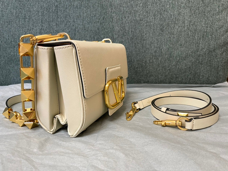 VAL LUXURY BAGS - FOR FASHION LOVERS  AFFORDABLE LUXURY BAGS- 1512