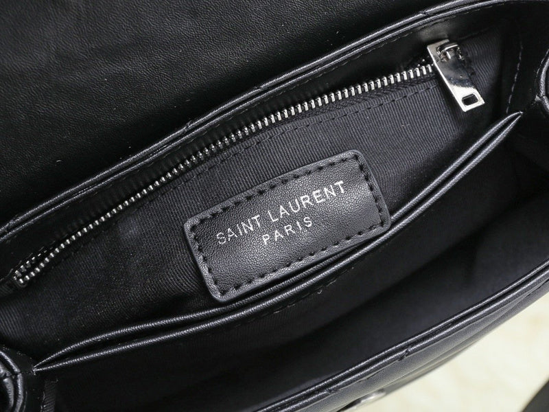 Amelia - YSL Bag - 3540