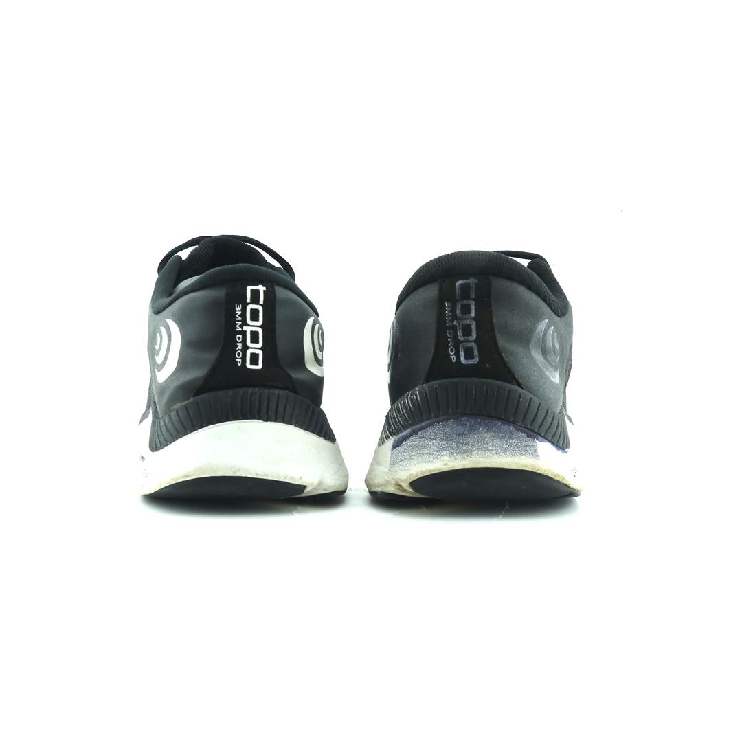TOPO ATHLETIC FLI-LYTE 4