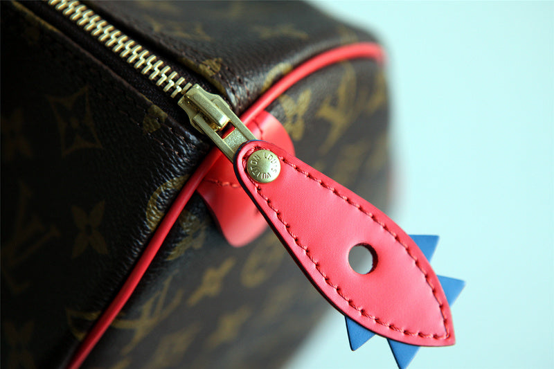Fan Fashion Lu-Vi bags - 8183