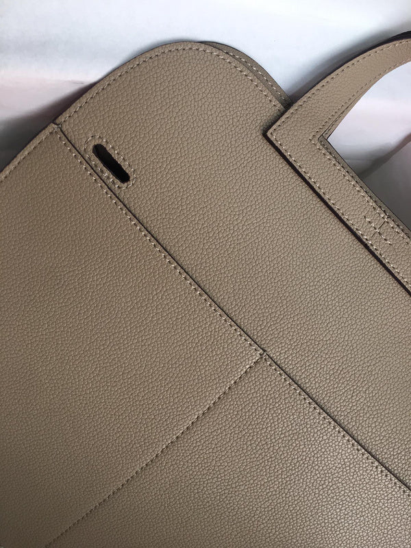 LO - HMS Luxury Bags - 770
