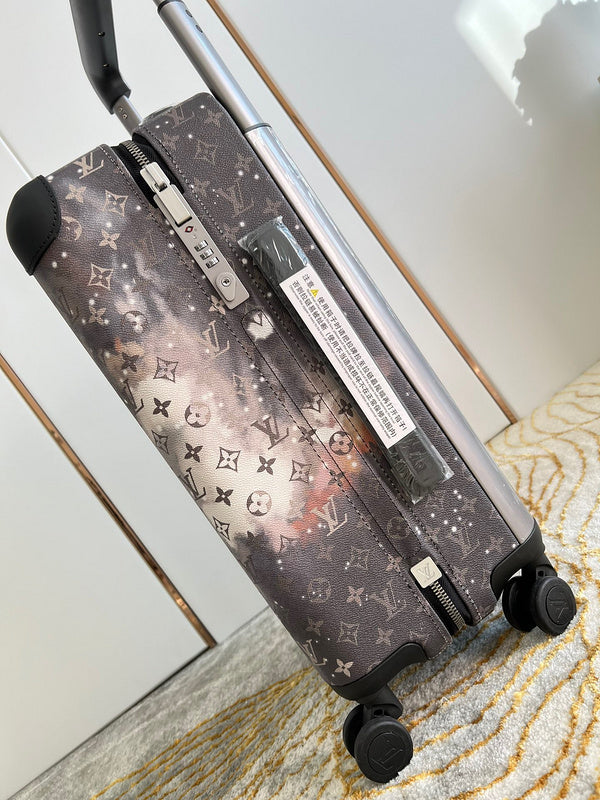 Fan Fashion Lu-Vi bags - 11376