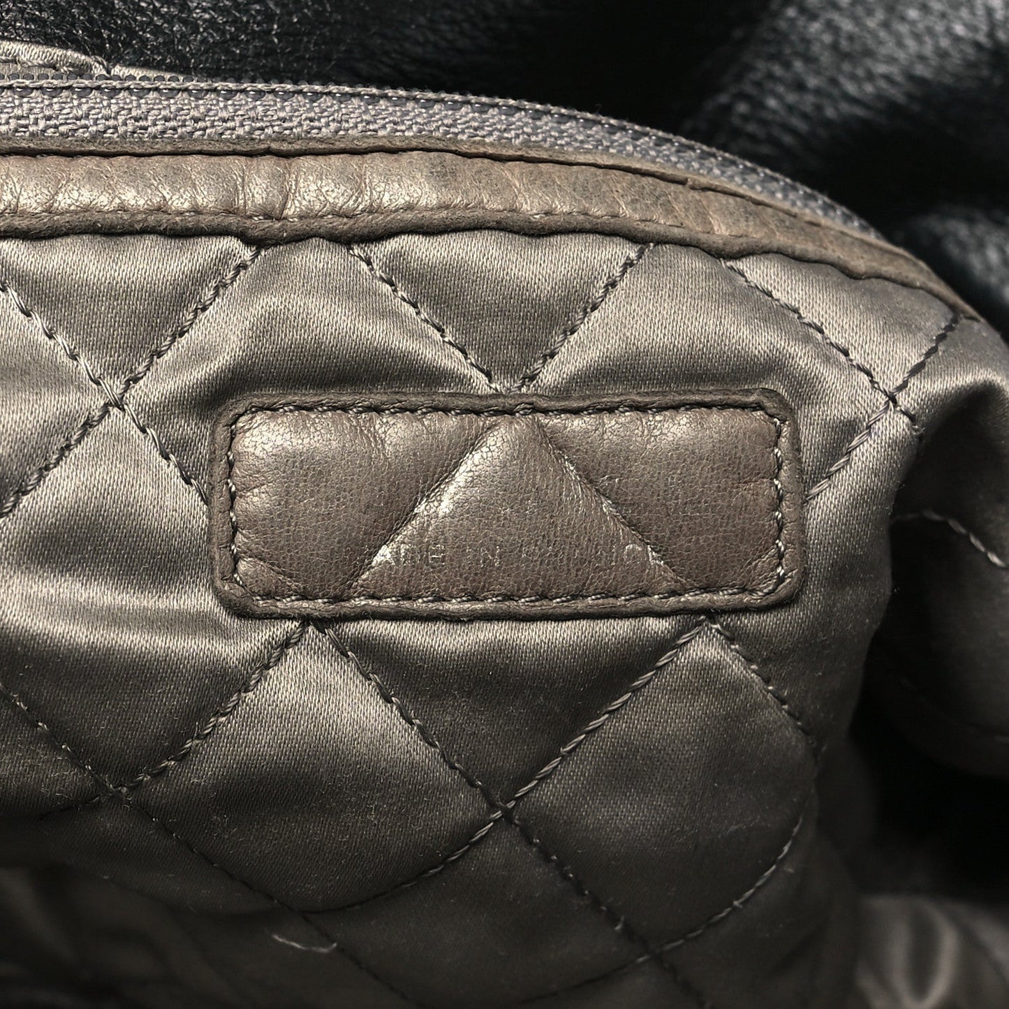Amelia Lambskin Timeless Sharpei Chain Shoulder Bag Black