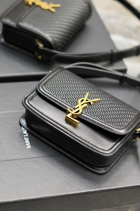 Amelia - YSL Bag - 1977