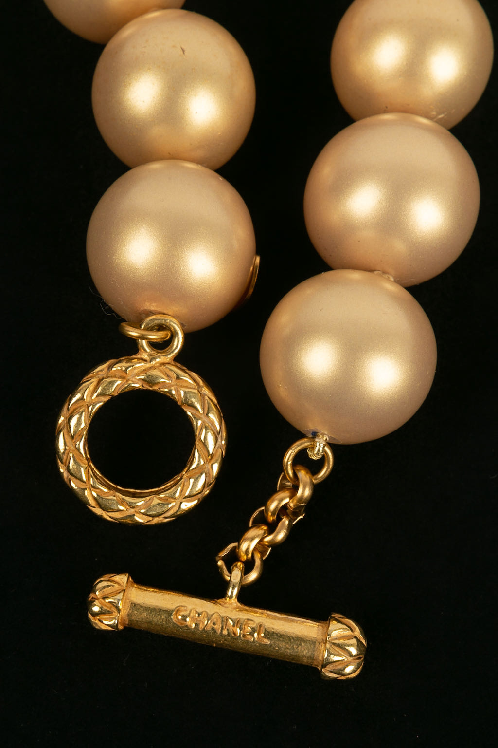 Collier de perles Chanel