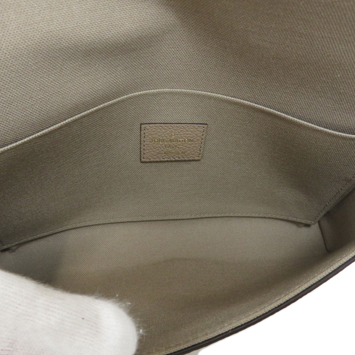 Louis Vuitton Pochette Felicie Shoulder Bag Monogram Implant Creme